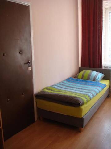 Фото номера Cемейный номер с собственной ванной комнатой Хостелы Hostel Omega г. Жешув 7