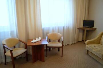 Фото номера Двухместный номер с 1 кроватью или 2 отдельными кроватями Отель Hotel Polonia г. Жешув 13
