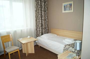 Фото номера Одноместный номер Отель Hotel Polonia г. Жешув 2
