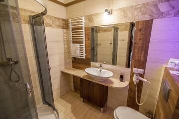 Фото номера Двухместный номер «Комфорт» с 2 отдельными кроватями Отель Hotel Fryderyk г. Жешув 6