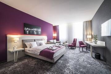 Фото номера Двухместный номер Делюкс с 2 отдельными кроватями Отель Hotel Metropolitan г. Жешув 2