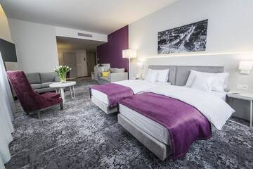 Фото номера Двухместный номер Делюкс с 2 отдельными кроватями Отель Hotel Metropolitan г. Жешув 4